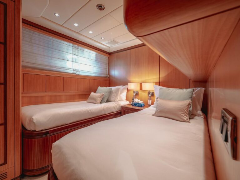 Twin Suite