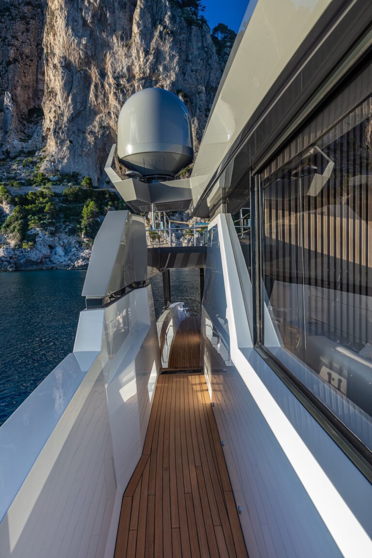 Side Deck