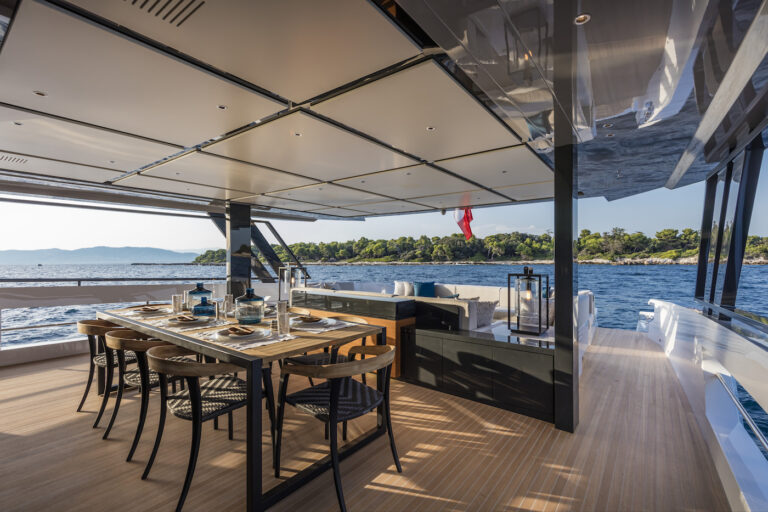 Alfresco Dining