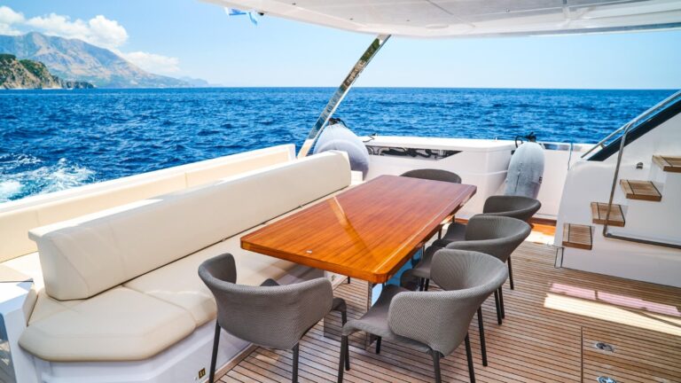 Exterior Relaxation Area With Dining