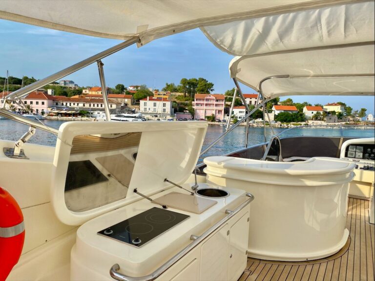 Flybridge