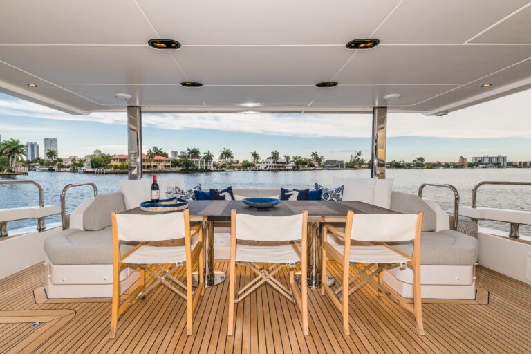 Alfresco Dining