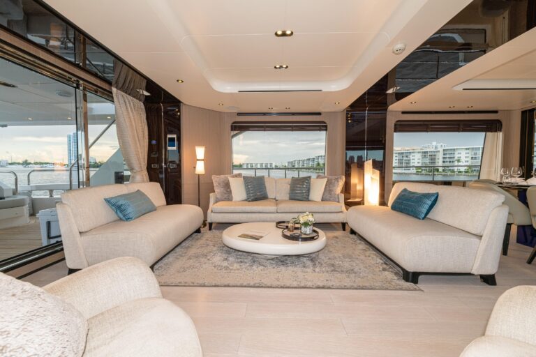 Saloon - Seating