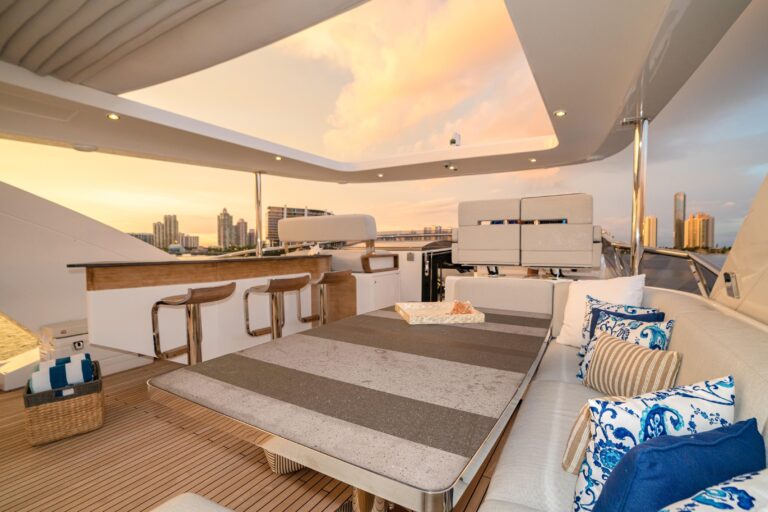 Flybridge Seating