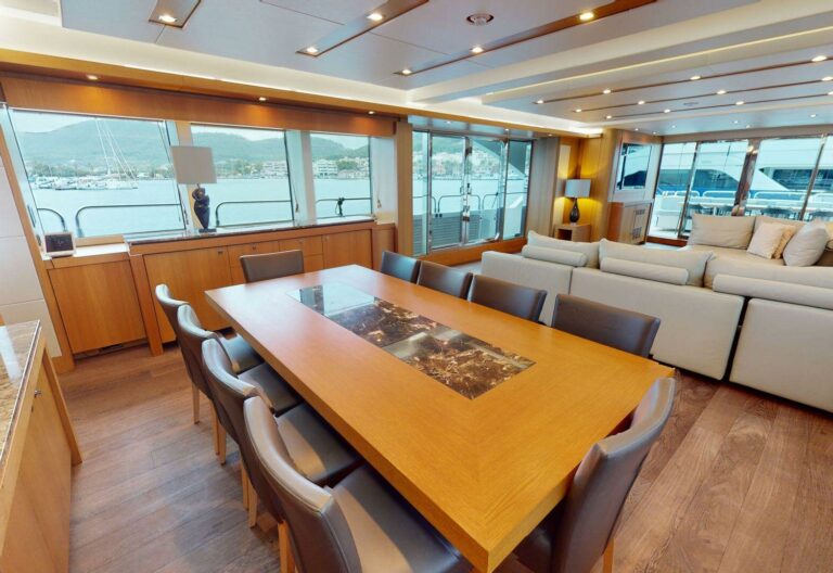 Main Salon Dining