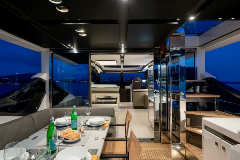 Enterior Dining Area