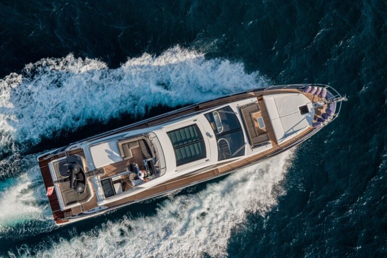 Superyacht MANARA PRIMA