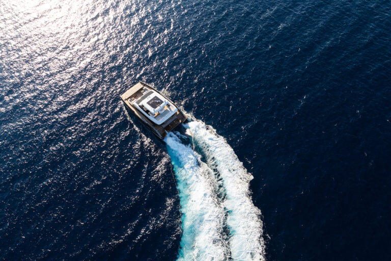 Motor yacht MANTA