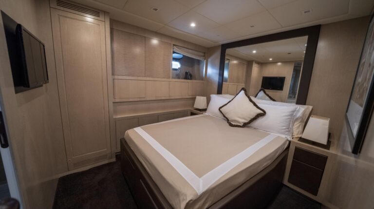 Double Guest Cabin