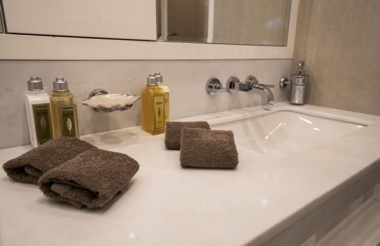 Ensuite Detail