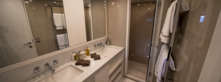 Master Ensuite Bathroom