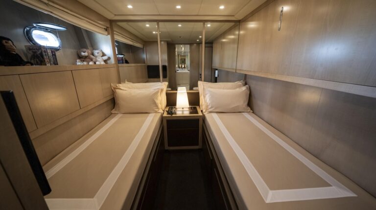 Twin Cabin