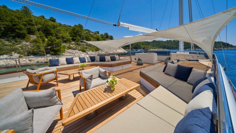 Sun Deck Seating
