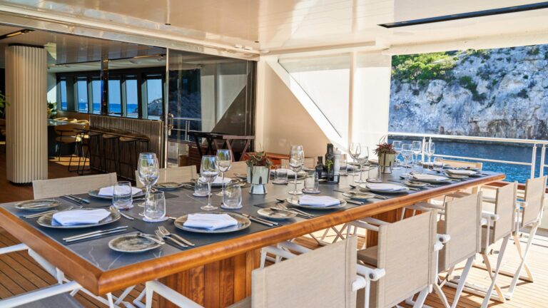 Main Deck Dining