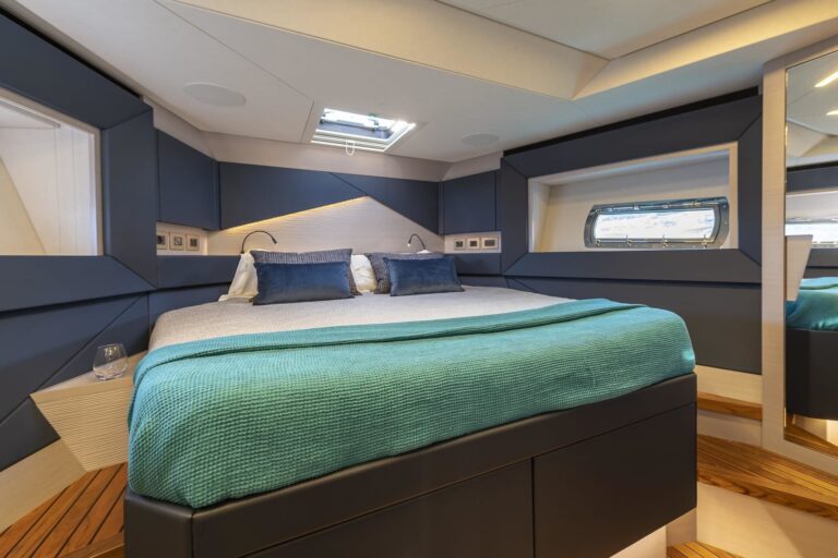 Double Cabin For Guests