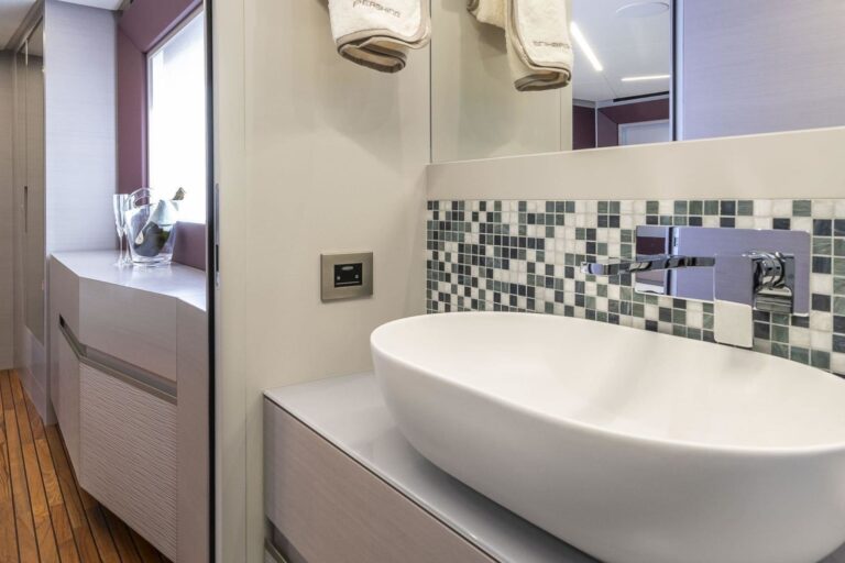 Double Cabin Ensuite