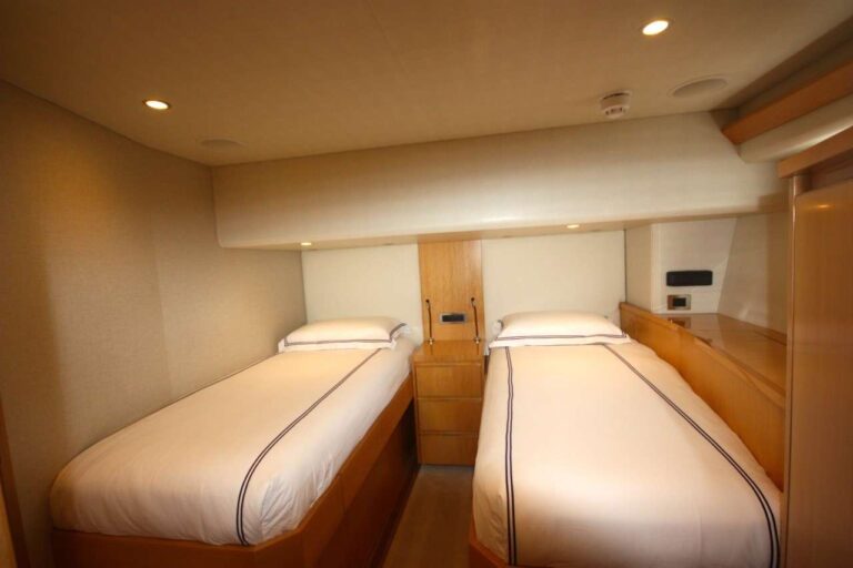 Twin Cabin