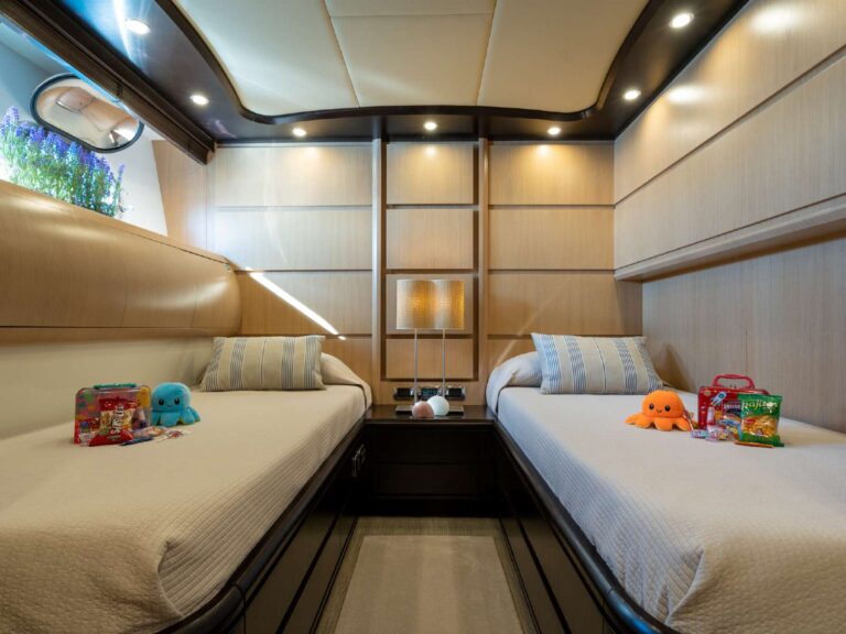 Twin Cabin