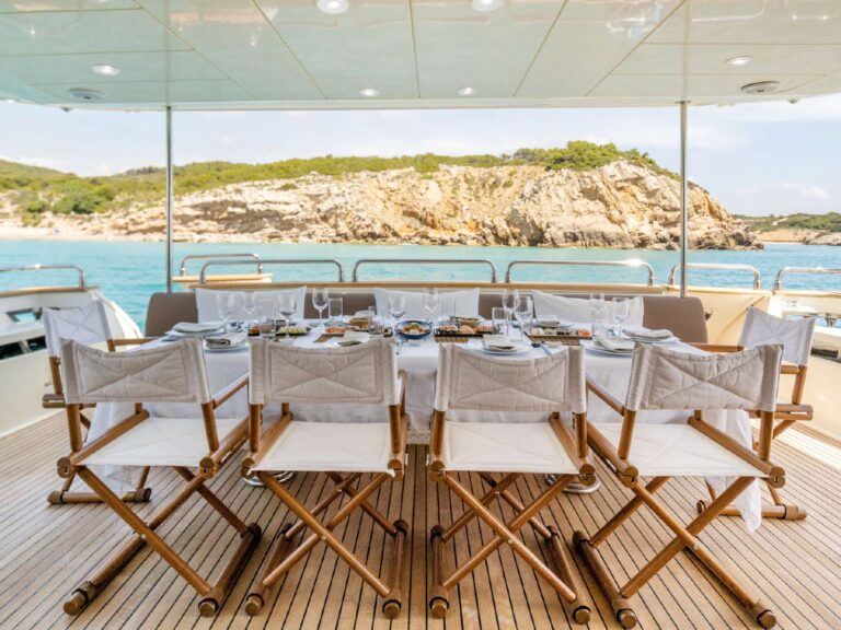 Al Fresco Dining