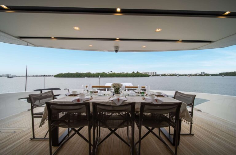Aft Cockpit Dining