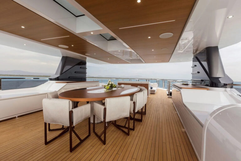 Sun Deck Dining