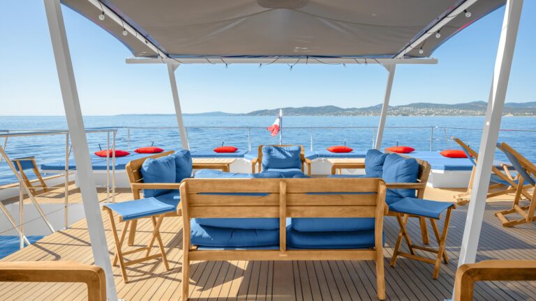 Sun Deck Seating