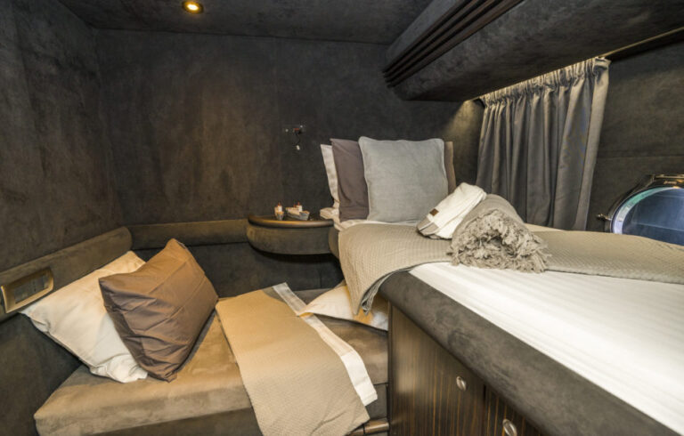 Twin Cabin