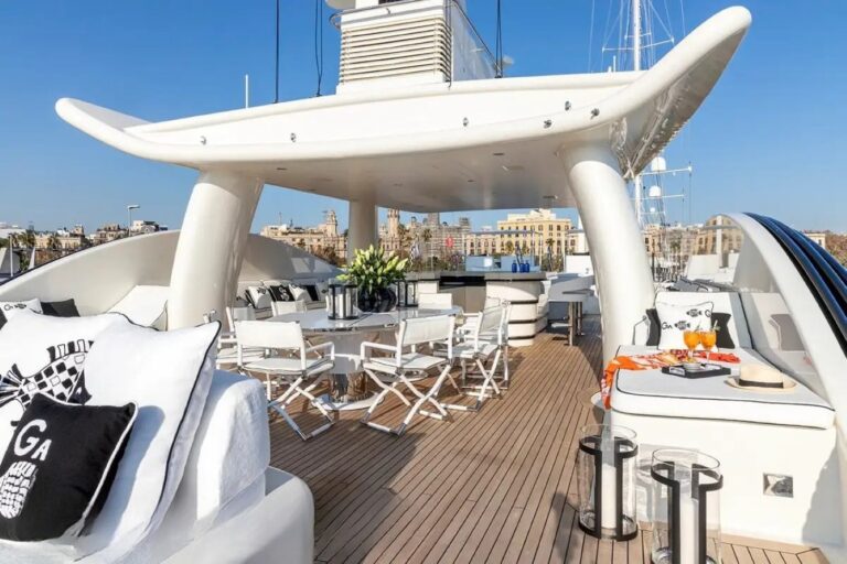 Exterior Relaxation Area With Dining