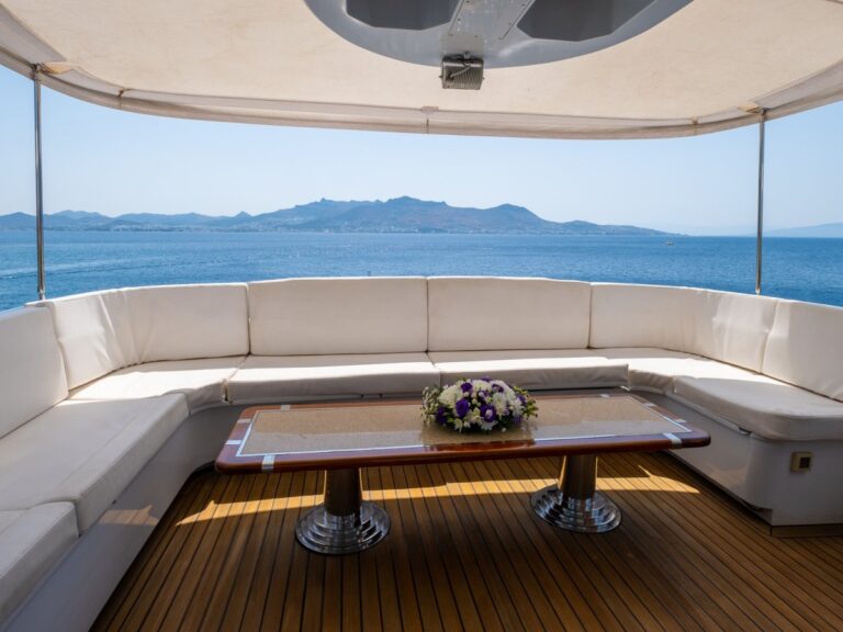 Sun Deck Seating