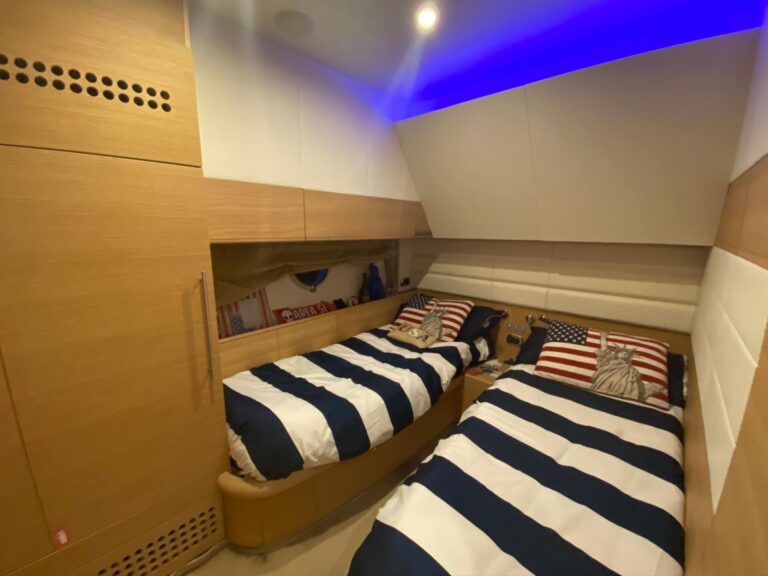 Twin Cabin