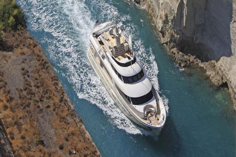 Timmerman Motor Yacht MILAYA - Running