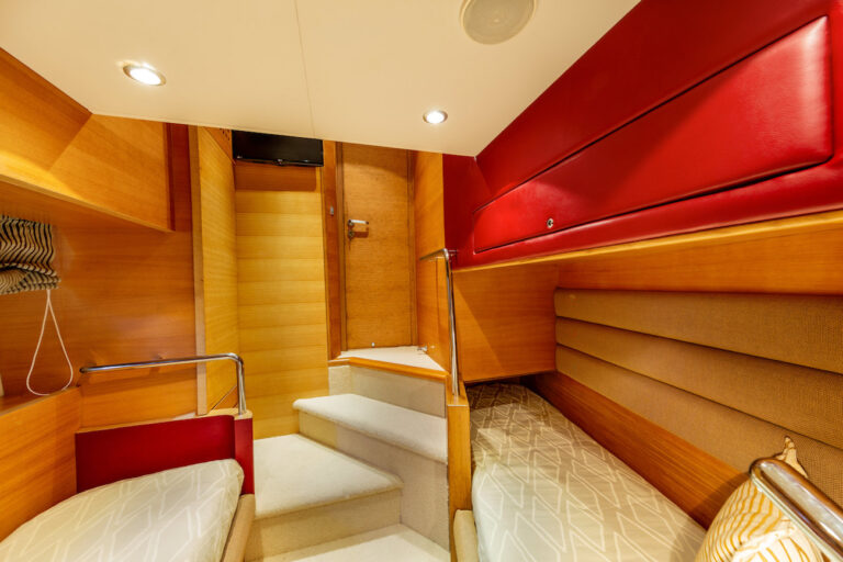 Twin Cabin