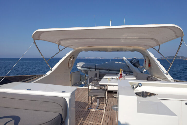 MY MINOU - Sundeck 2