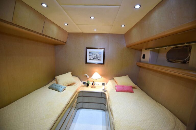 Twin Cabin