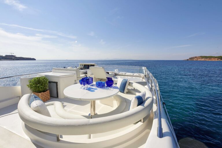 Sun Deck Dining Area