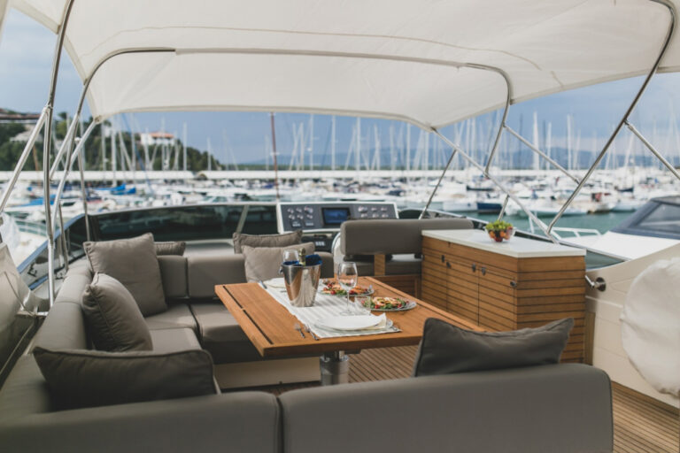 Flybridge
