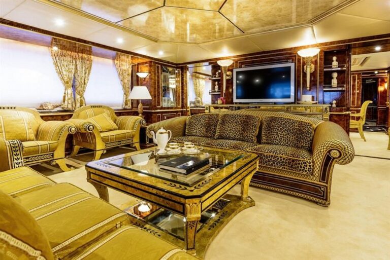 Saloon
