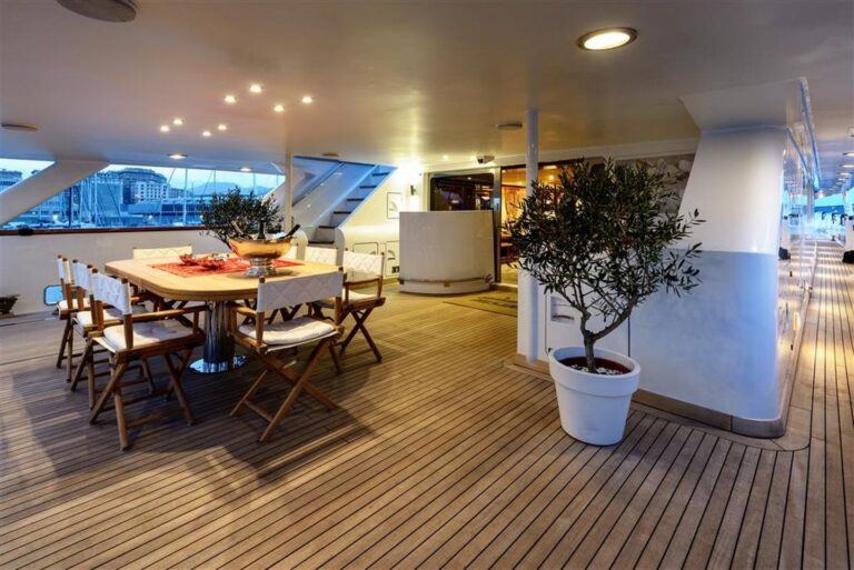 Alfresco Dining On Aft Deck
