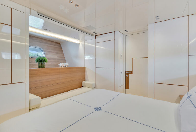 Double Cabin