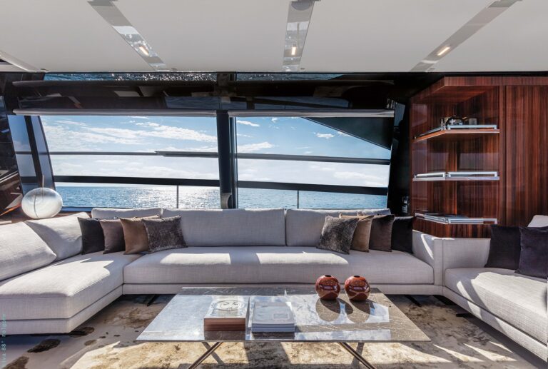 Main Salon Lounge