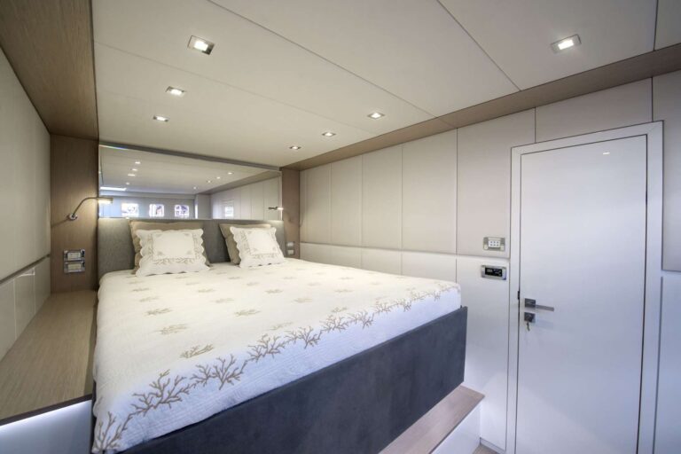 Double Cabin