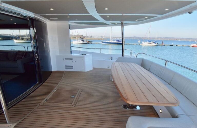 Exterior Relaxation Area With Dining