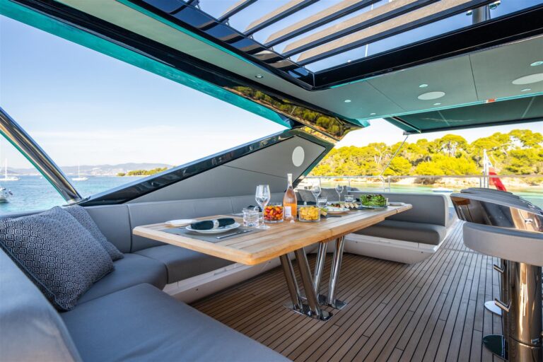 Sun Deck Dining