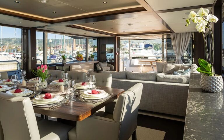 Main Salon View Aft