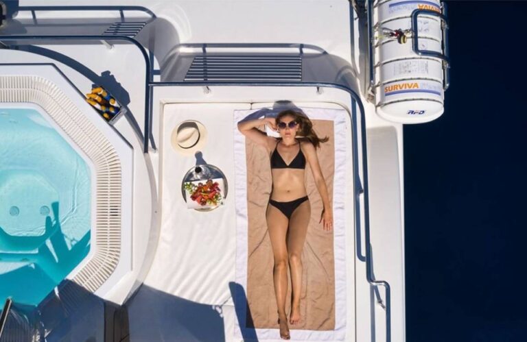 Exterior Sunbathing Area