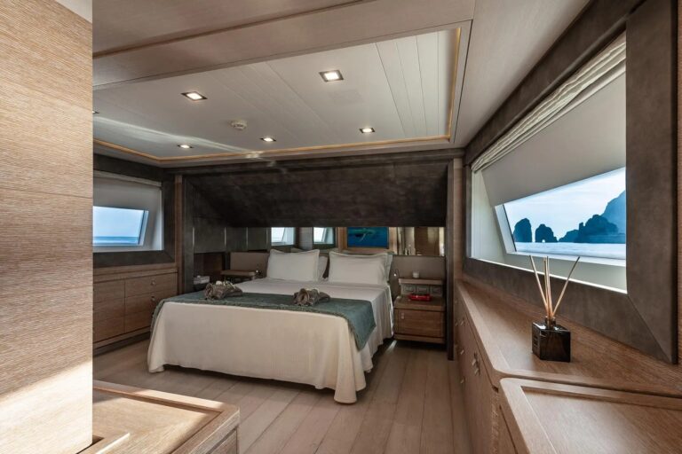 Master suite