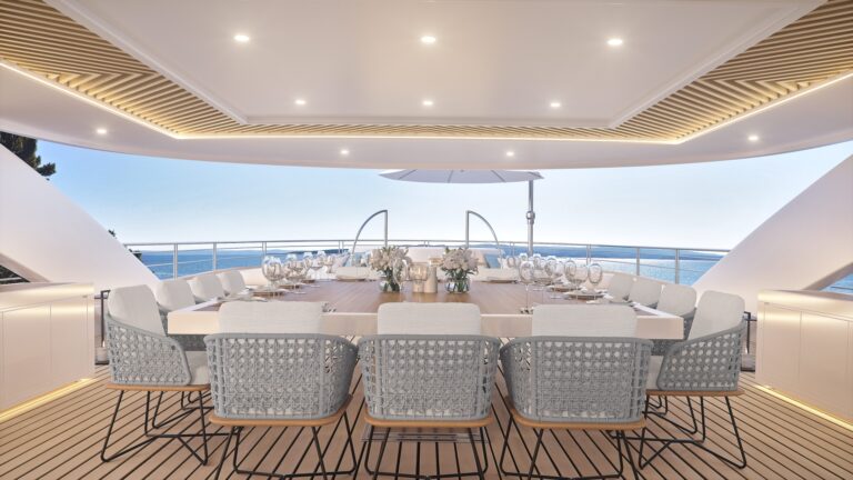 Alfresco Dining On Sun Deck