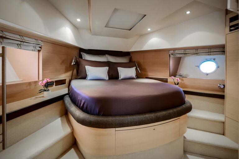 Double Cabin