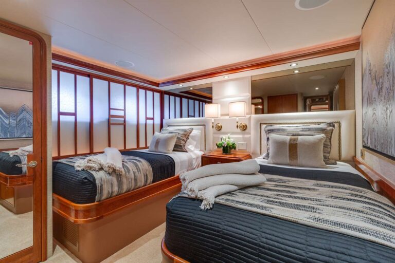 Twin Cabin