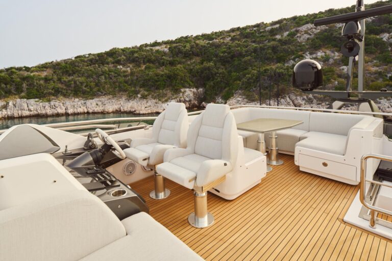 Flybridge